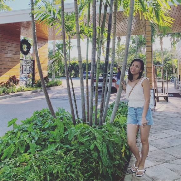 Meet your posher, Sandy! - Picture 6 of 10